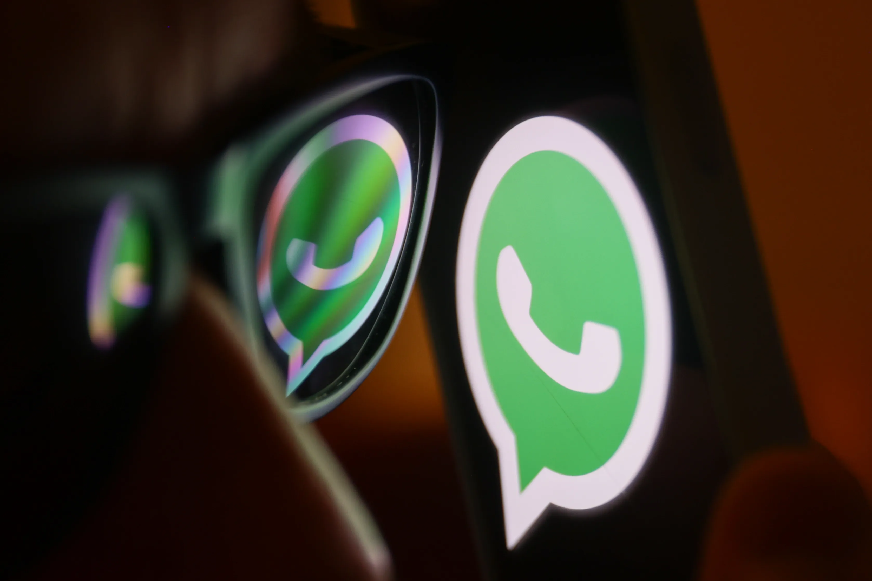 Exploring Instant Messaging Tools in the Global Era: How Does WhatsApp Promote Cross-Border Communication and Cooperation? Make your Zalo marketing more precise.